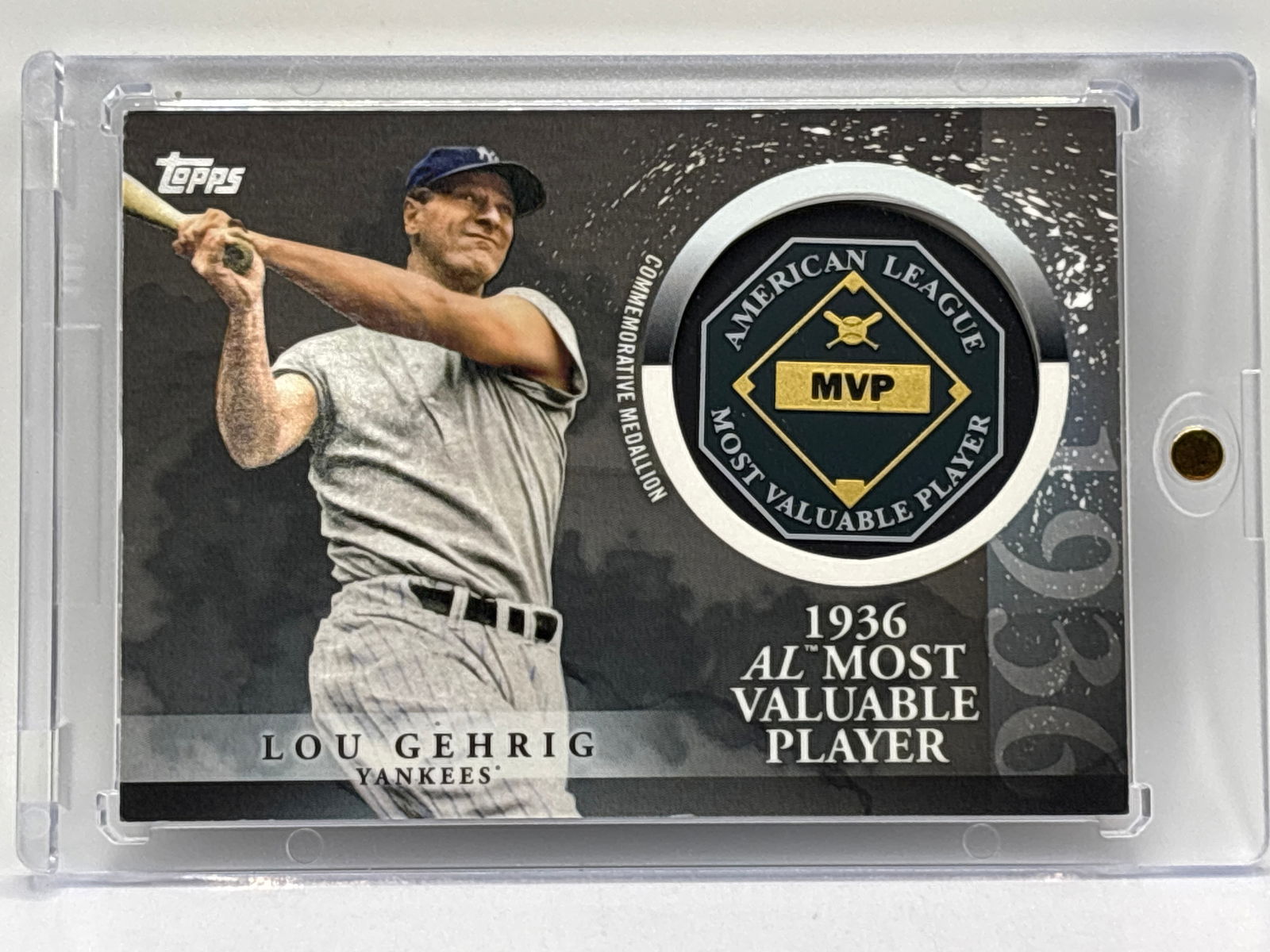 2023 TOPPS UPDATE SERIES LOU GEHRIG MVP AWARD WINNER MEDALLION RELIC CARD (1 of 4)