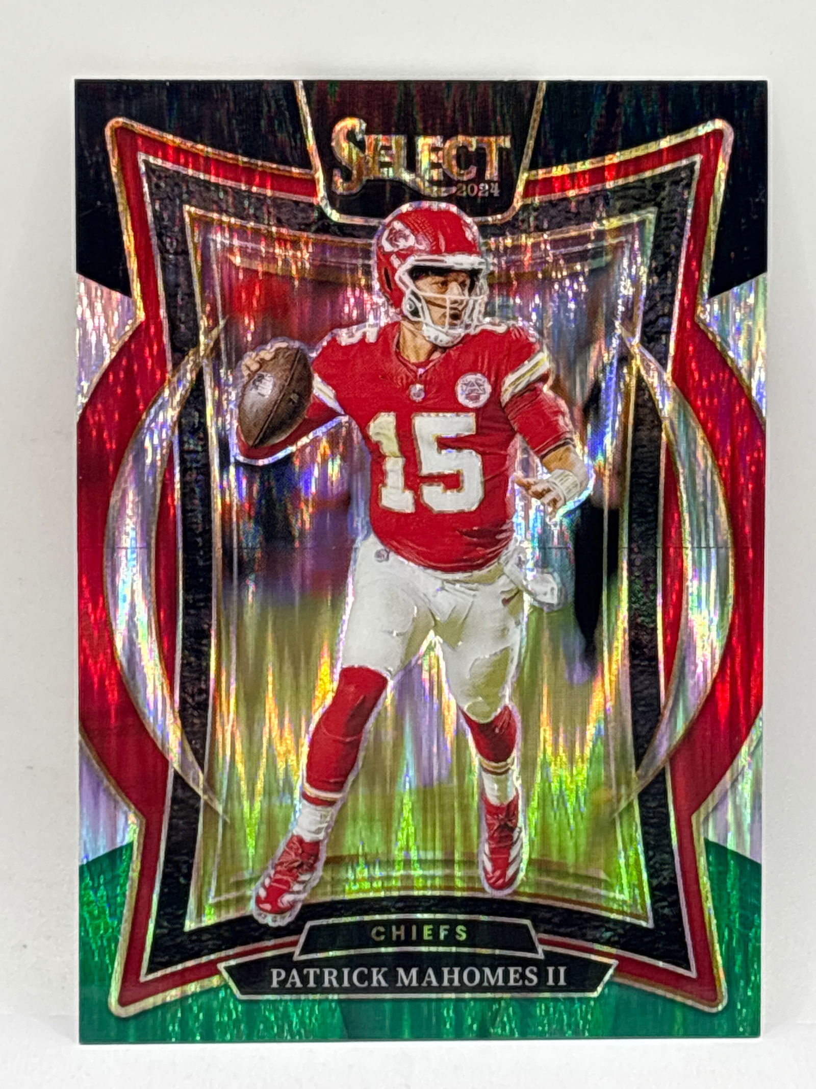 2024 PANINI SELECT PATRICK MAHOMES II CONCOURSE SHOCK PRIZM HOLO SP (1 of 3)