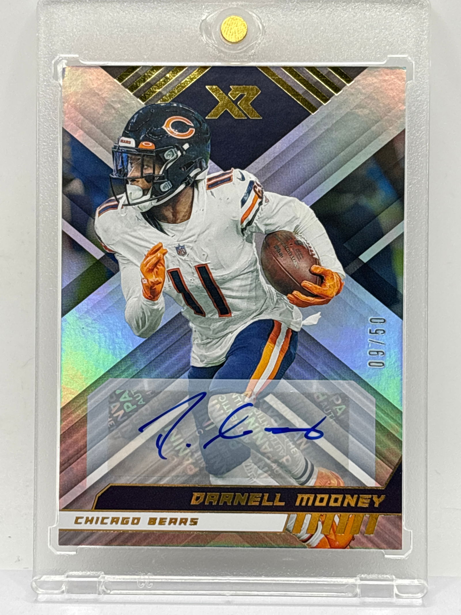 /50 2022 PANINI XR DARNELL MOONEY AUTOGRAPHED SP: THE HOBBY BOX