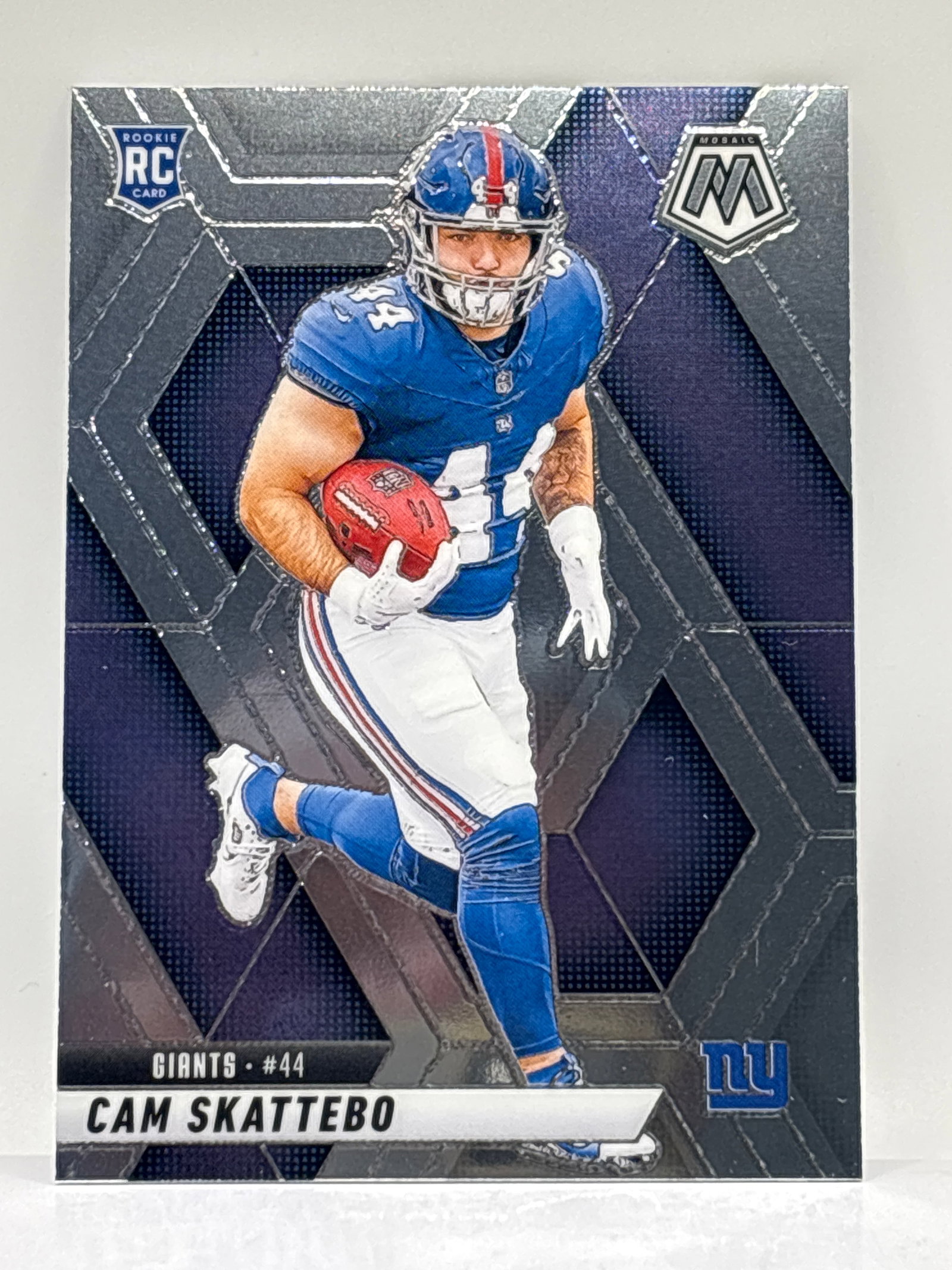 2025 PANINI MOSAIC CAM SKATTEBO ROOKIE CARD (1 of 2)