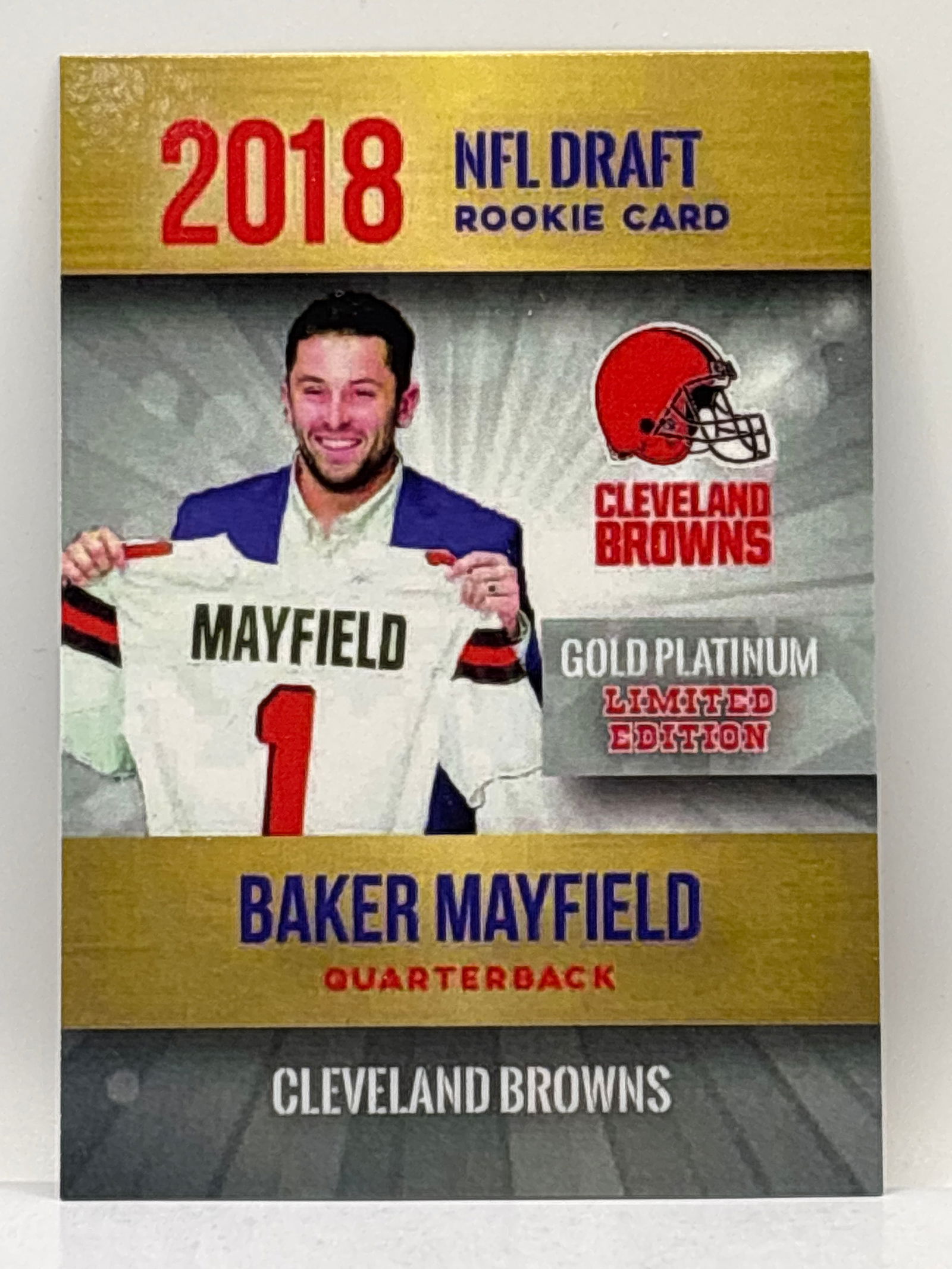 CUSTOM 2018 LIMITED EDITION GOLD PLATINUM BAKER MAYFIELD ROOKIE PHENOMS CUSTOM ROOKIE CARD (1 of 2)