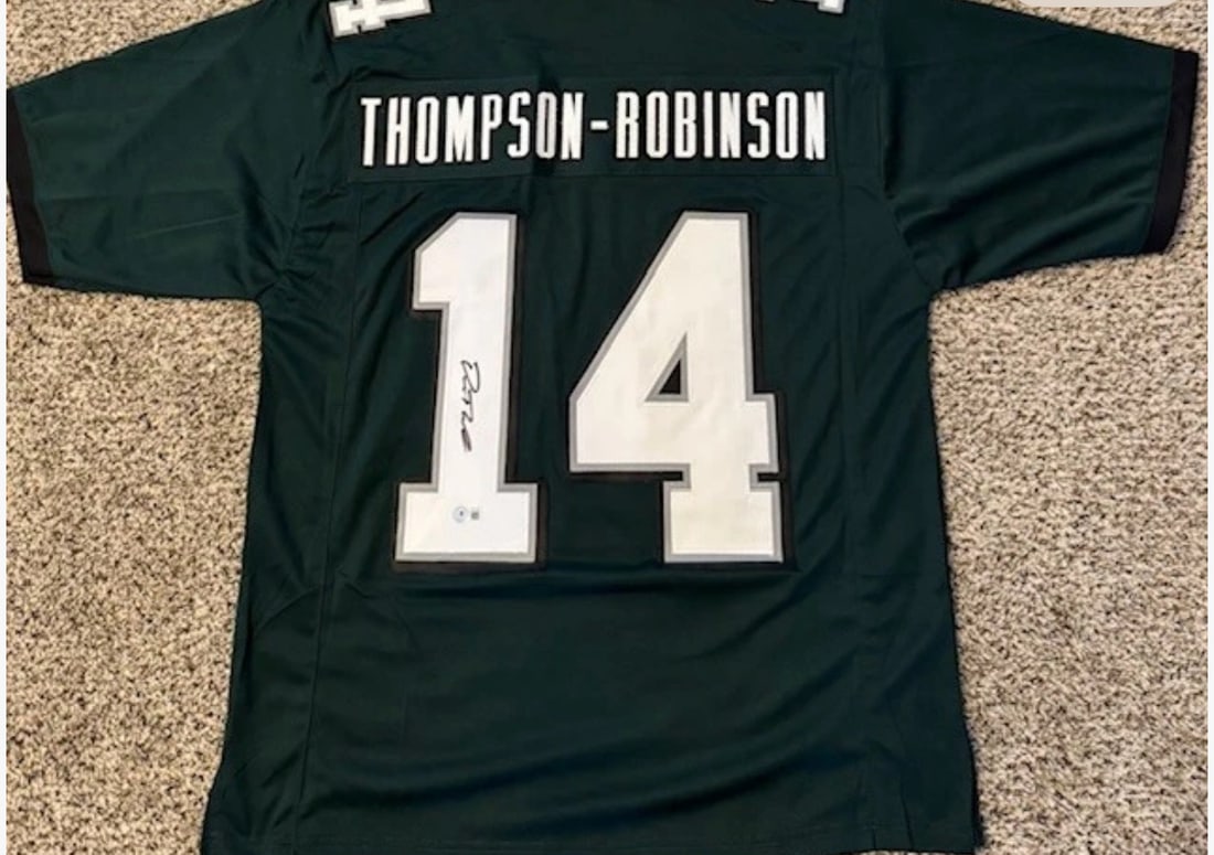 DORIAN THOMPSON-ROBINSON AUTOGRAPHED EAGLES JERSEY BECKETT COA: THE HOBBY BOX