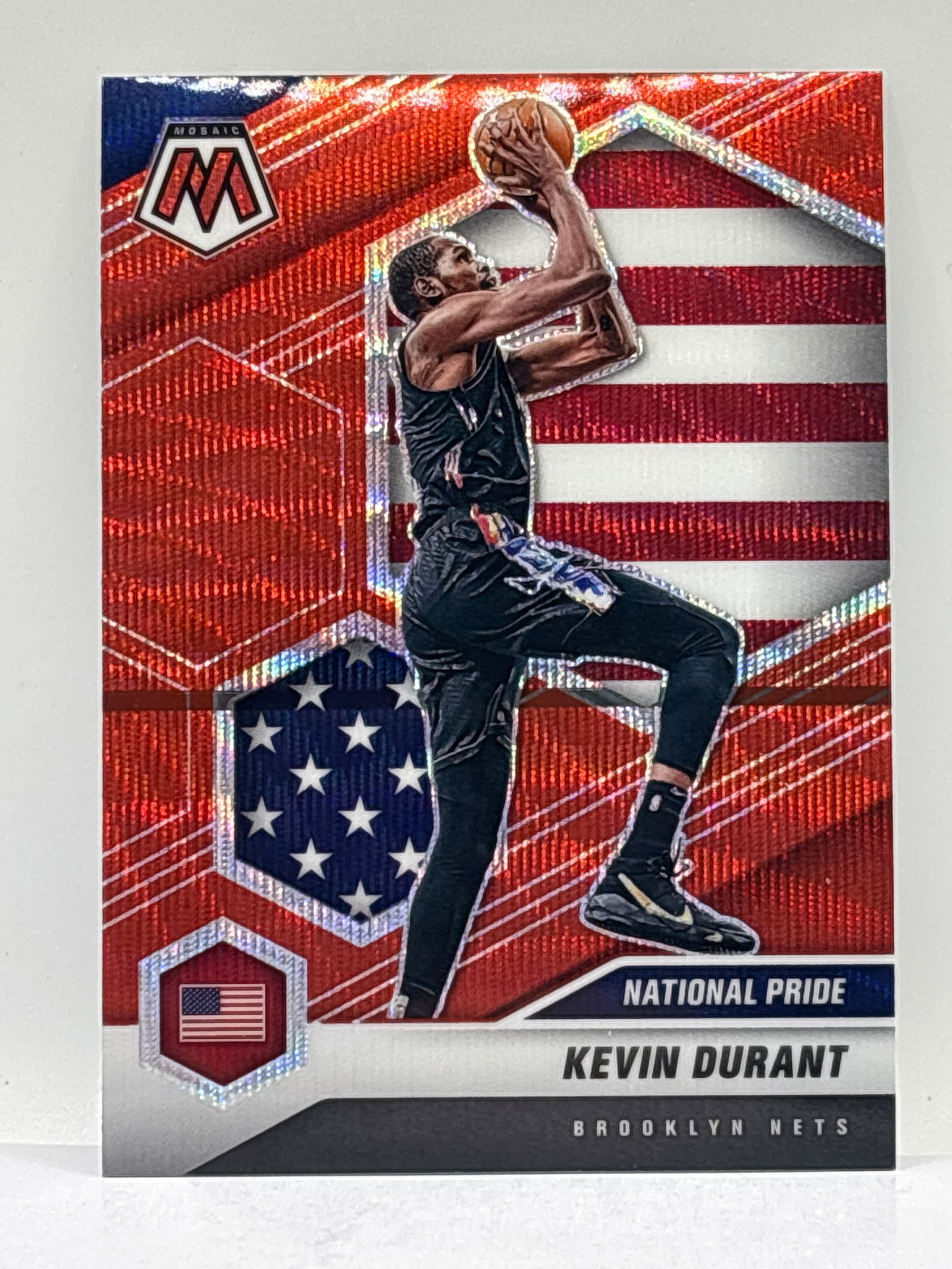 2020-21 PANINI MOSAIC KEVIN DURANT NATIONAL PRIDE WAVE PRIZM HOLO SP: THE HOBBY BOX