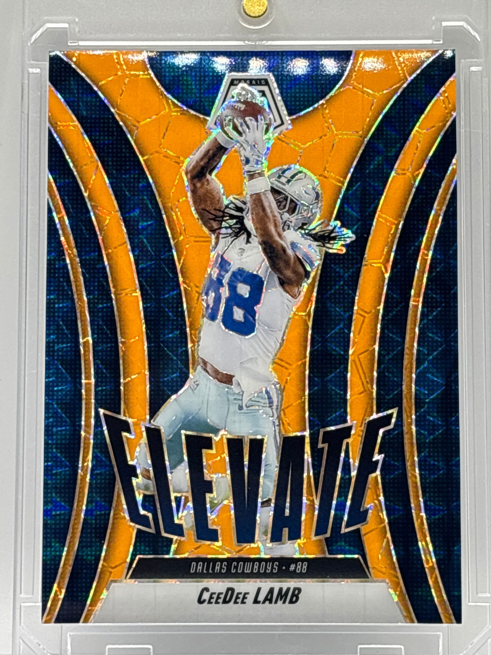 2025 PANINI MOSAIC CEEDEE LAMB ELEVATE PRIZM HOLO SP: THE HOBBY BOX
