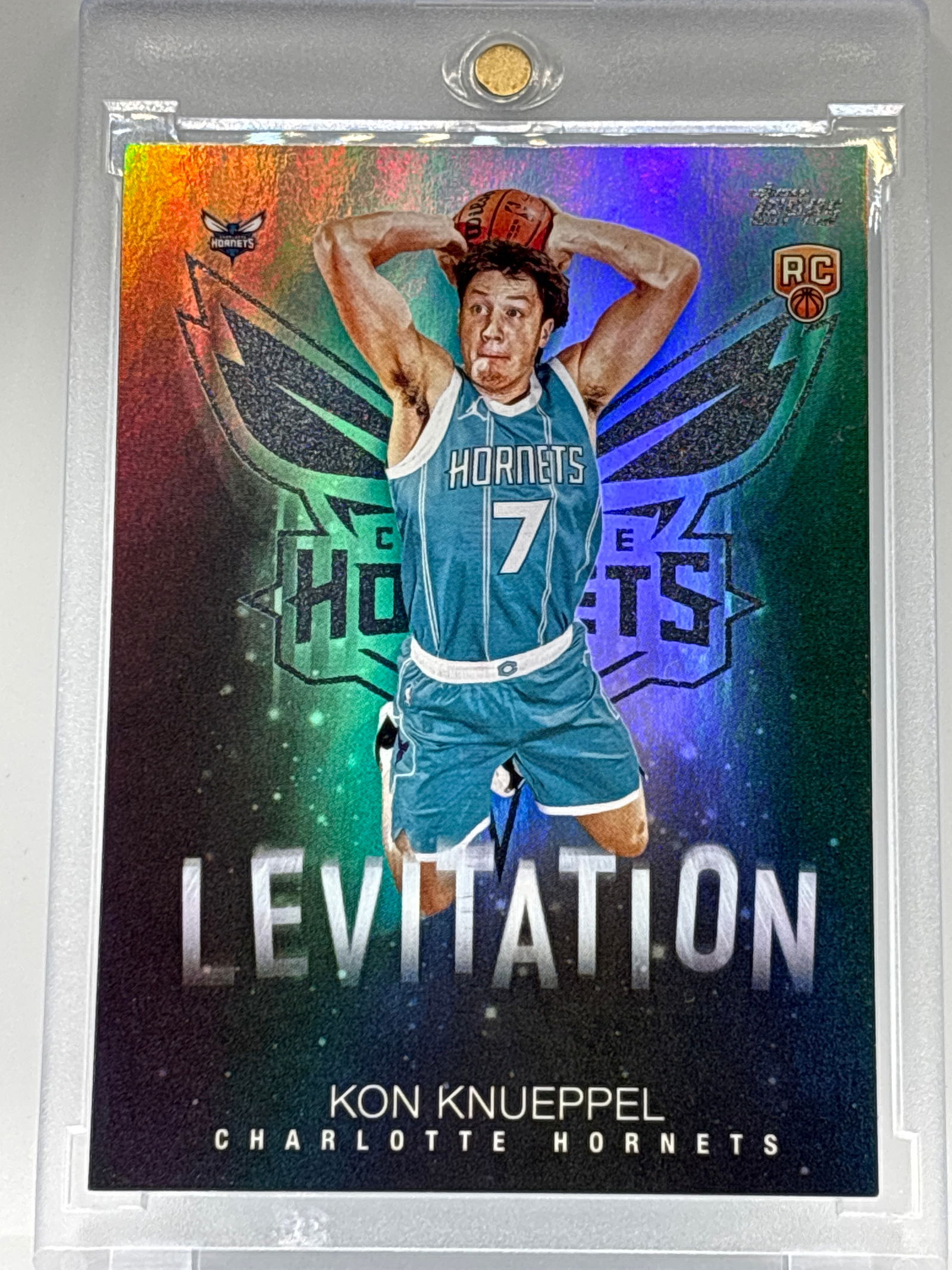 2025 TOPPS LEVITATION KNO KNUEPPEL ROOKIE INSERT: THE HOBBY BOX