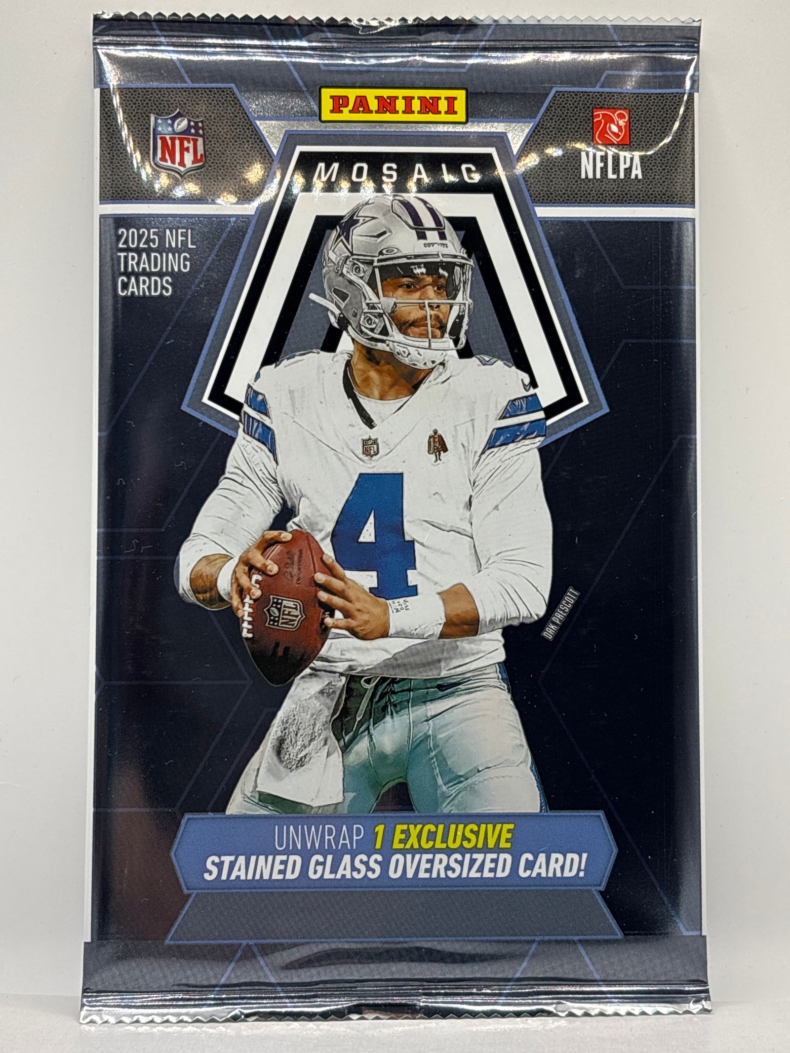 GUARANTEED 2025 PANINI MOSAIC NFL FOOTBALL STAINED GLASS OVERSIZED JUMBO CARD PACK: THE HOBBY BOX