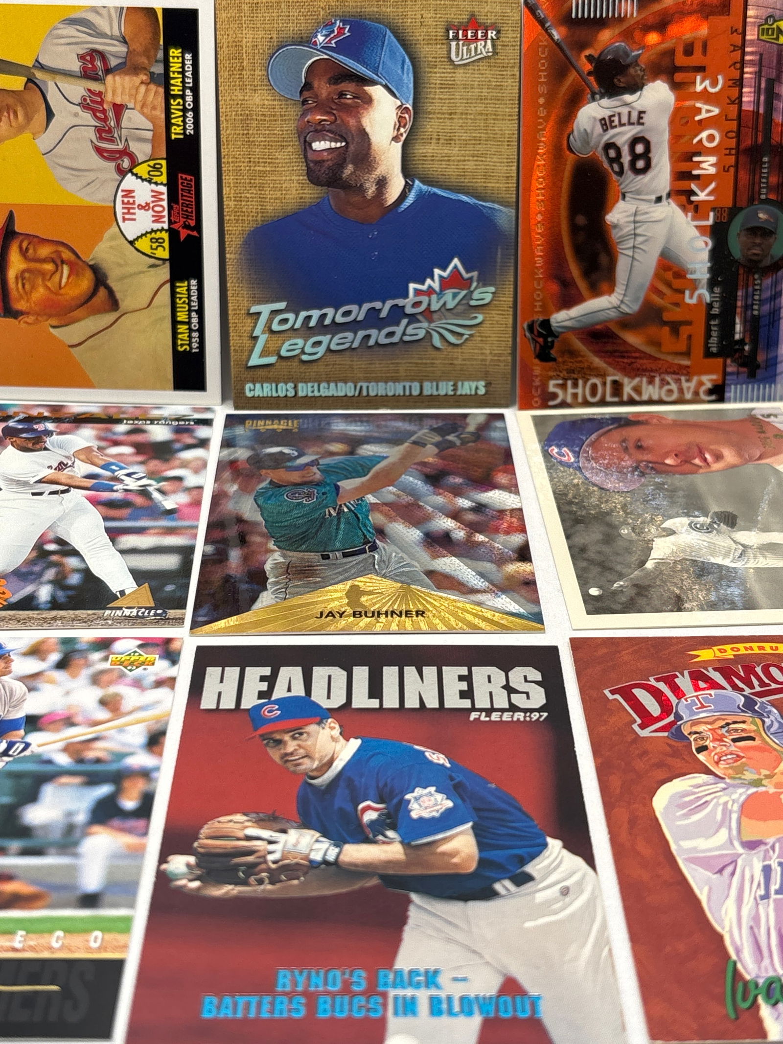 VINTAGE MLB BASEBALL SUPERSTAR INSERT LOT: THE HOBBY BOX