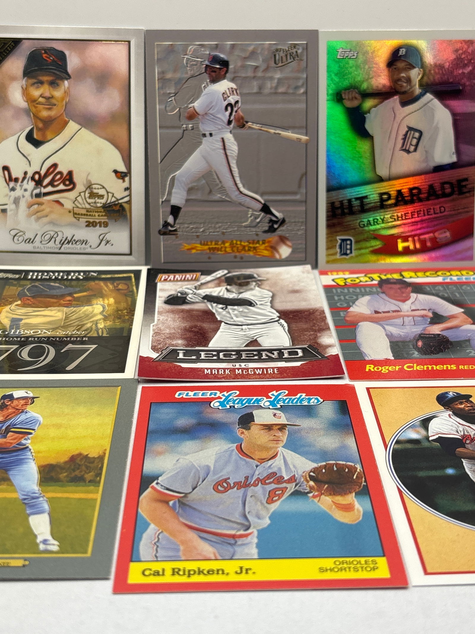 VINTAGE MLB BASEBALL SUPERSTAR INSERT LOT: THE HOBBY BOX