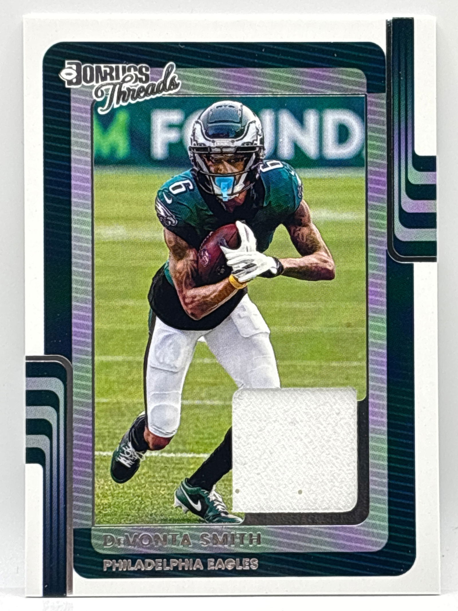 2025 PANINI DONRUSS THREADS DEVONTA SMITH MEMORABILIA PATCH: THE HOBBY BOX