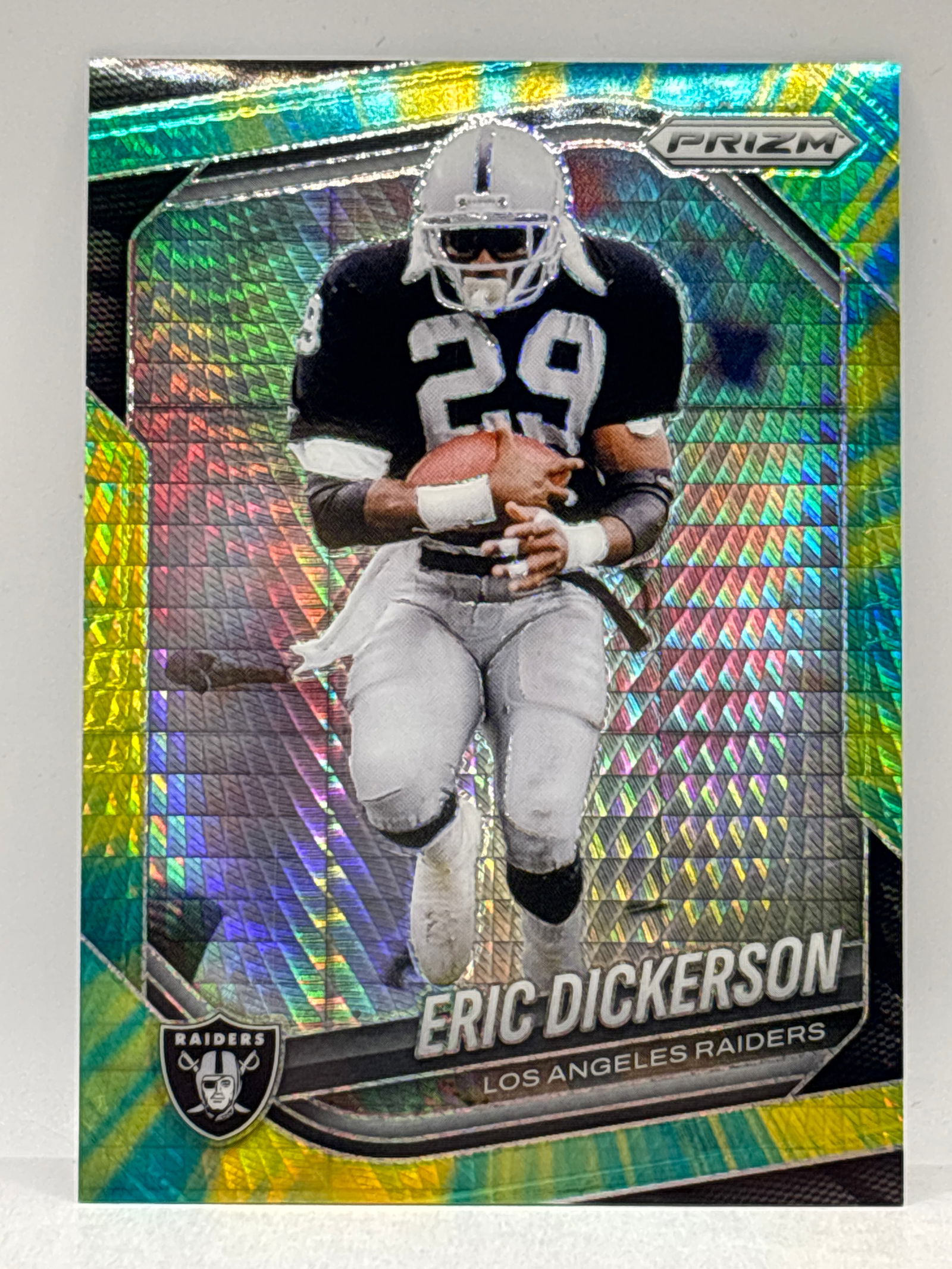 /200 2025 PANINI PRIZM ERIC DICKERSON PULSAR PRIZM HOLO (1 of 2)
