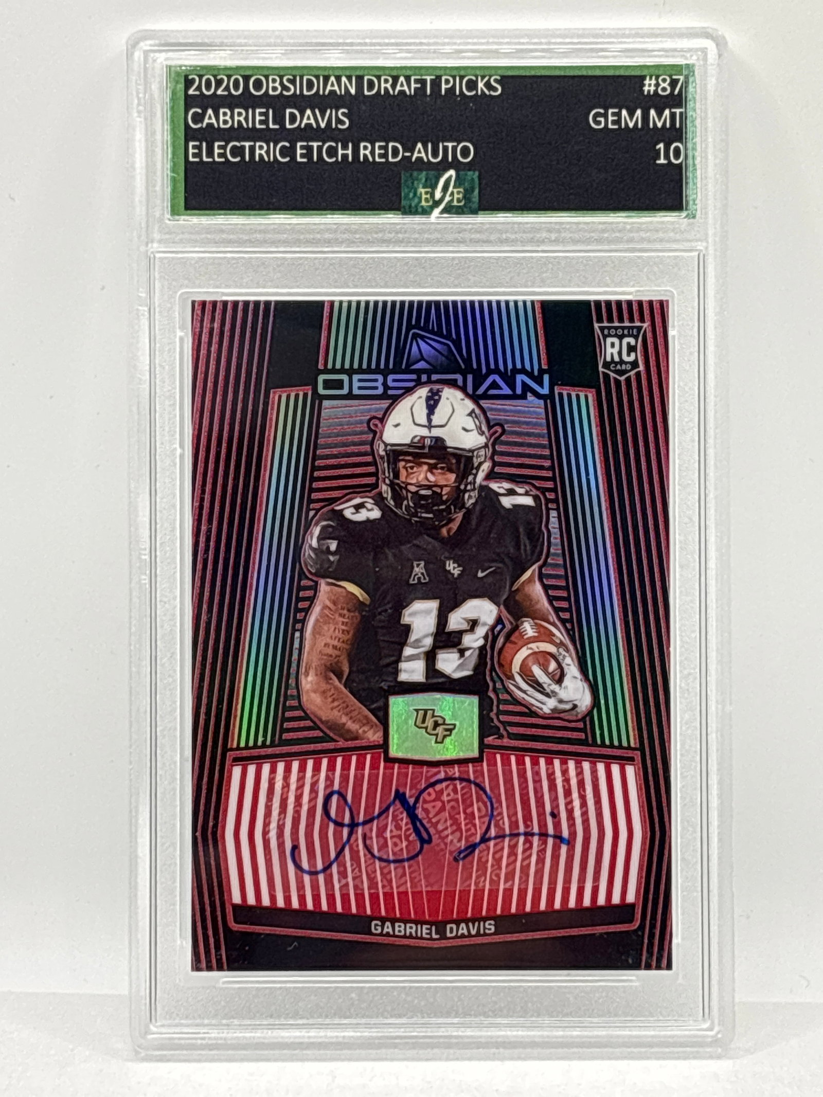 /5 2020 PANINI CHRONICLES DRAFT PICKS OBSIDIAN GABE DAVIS ELECTRIC RED AUTOGRAPHED RC GEM MINT 10: THE HOBBY BOX