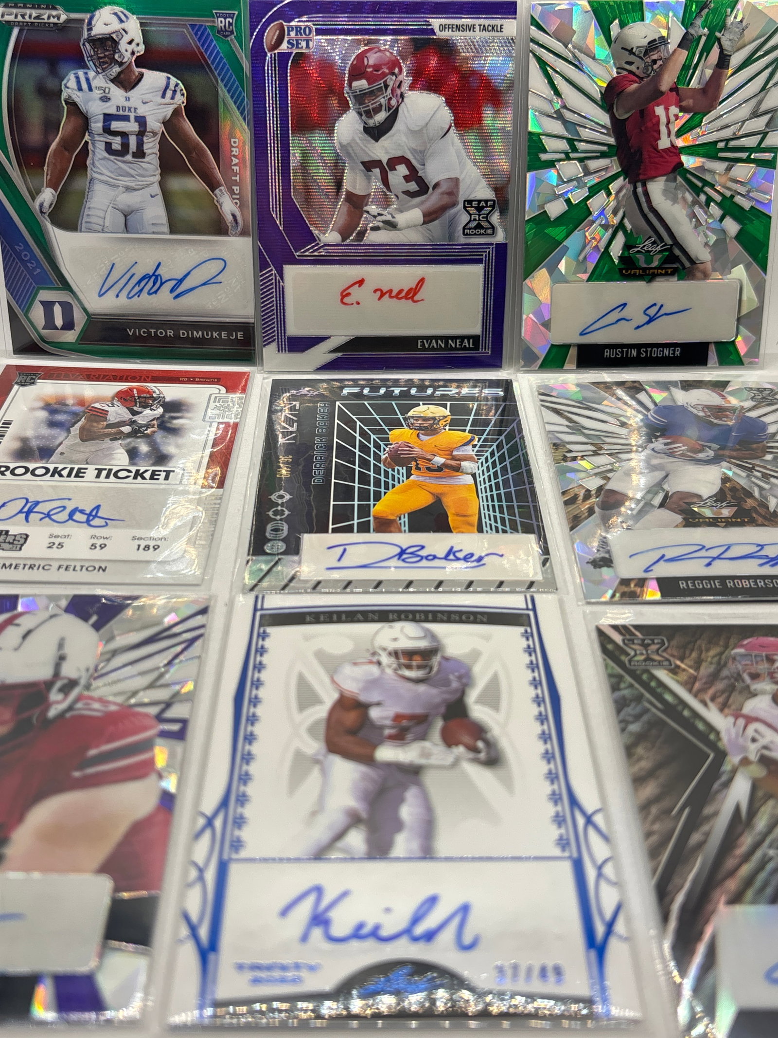 9 CARD NFL ROOKIE AUTOGRAPHED LOT: THE HOBBY BOX