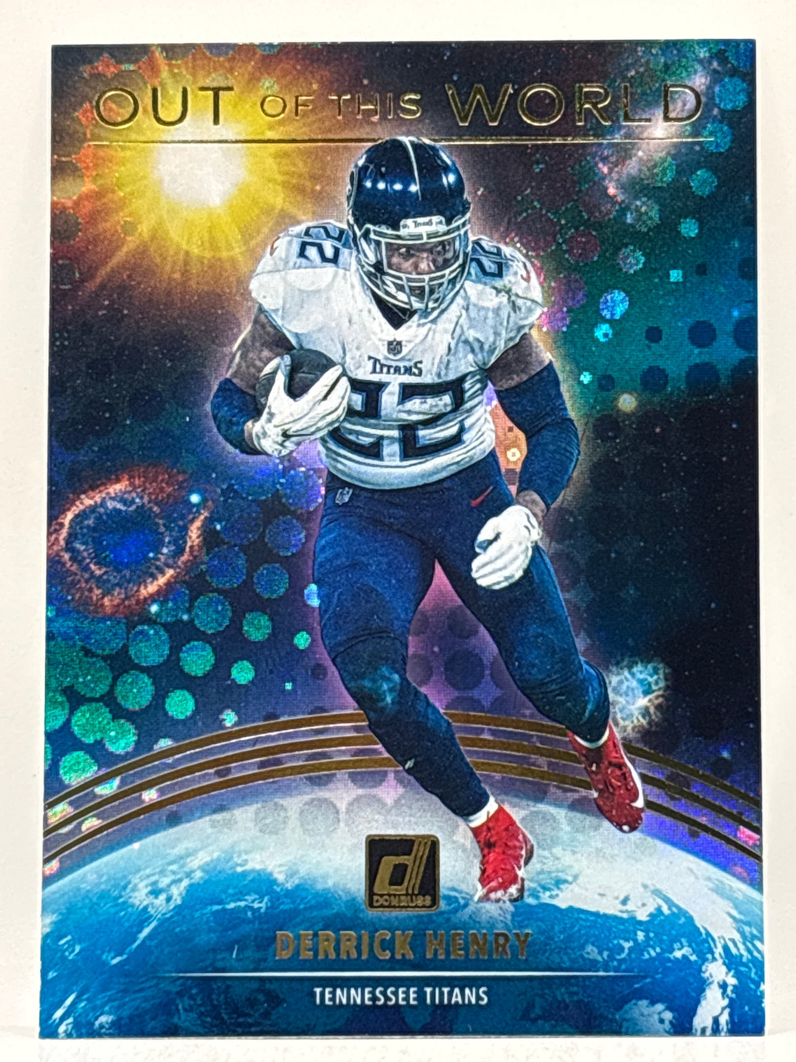 2021 PANINI DONRUSS DERRICK HENRY OUT OF THIS WORLD SSP: THE HOBBY BOX