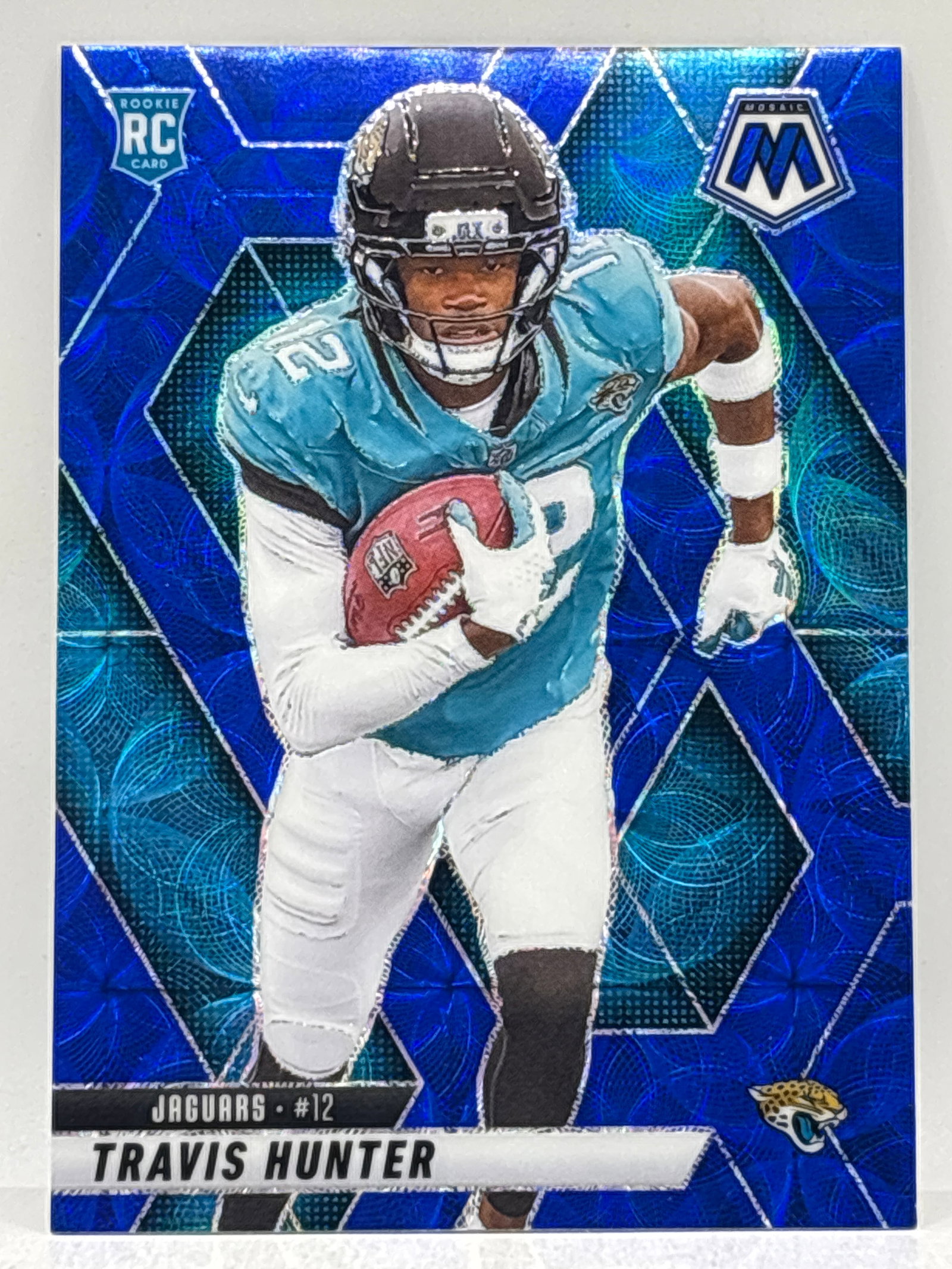 2025 PANINI MOSAIC TRAVIS HUNTER BLUE SCOPE PRIZM HOLO SP ROOKIE CARD: THE HOBBY BOX
