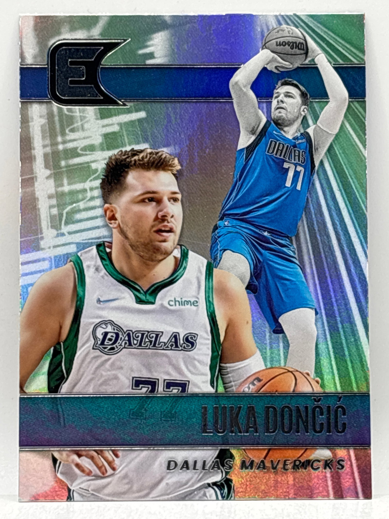 2021-22 PANINI CHRONICLES ESSENTIALS LUKA DONCIC: THE HOBBY BOX