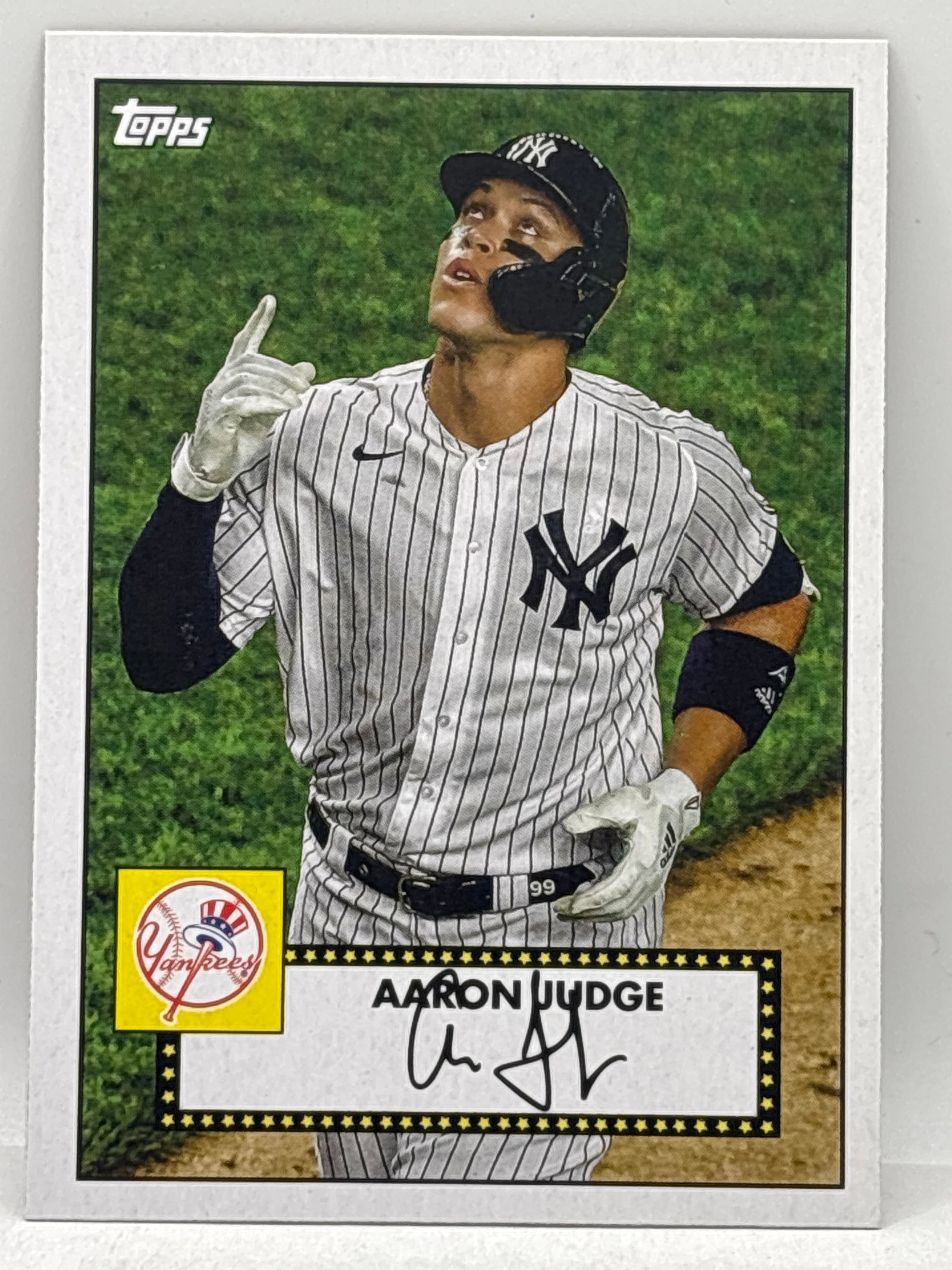 2021 TOPPS AARON JUDGE FACSIMILE AUTO: THE HOBBY BOX - CHOOSE ARRANGE YOUR OWN SHIPPING WHEN YOU RECEIVE YOUR INVOICE FOR LOWER SHIPPING CHARGES