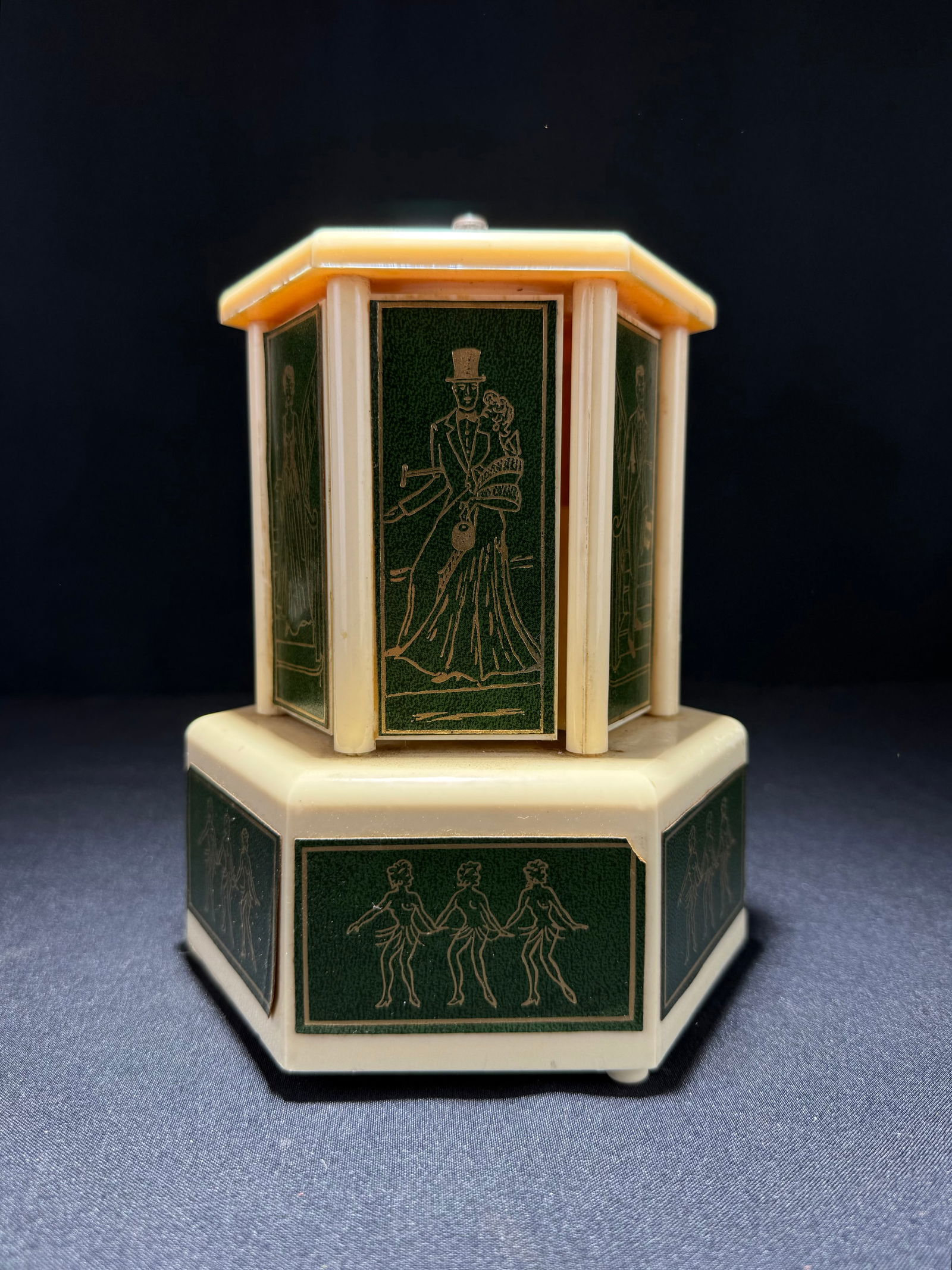 Art Deco Musical Cigarette Box with Dancing Figures, circa 1940s (1 of 8)
