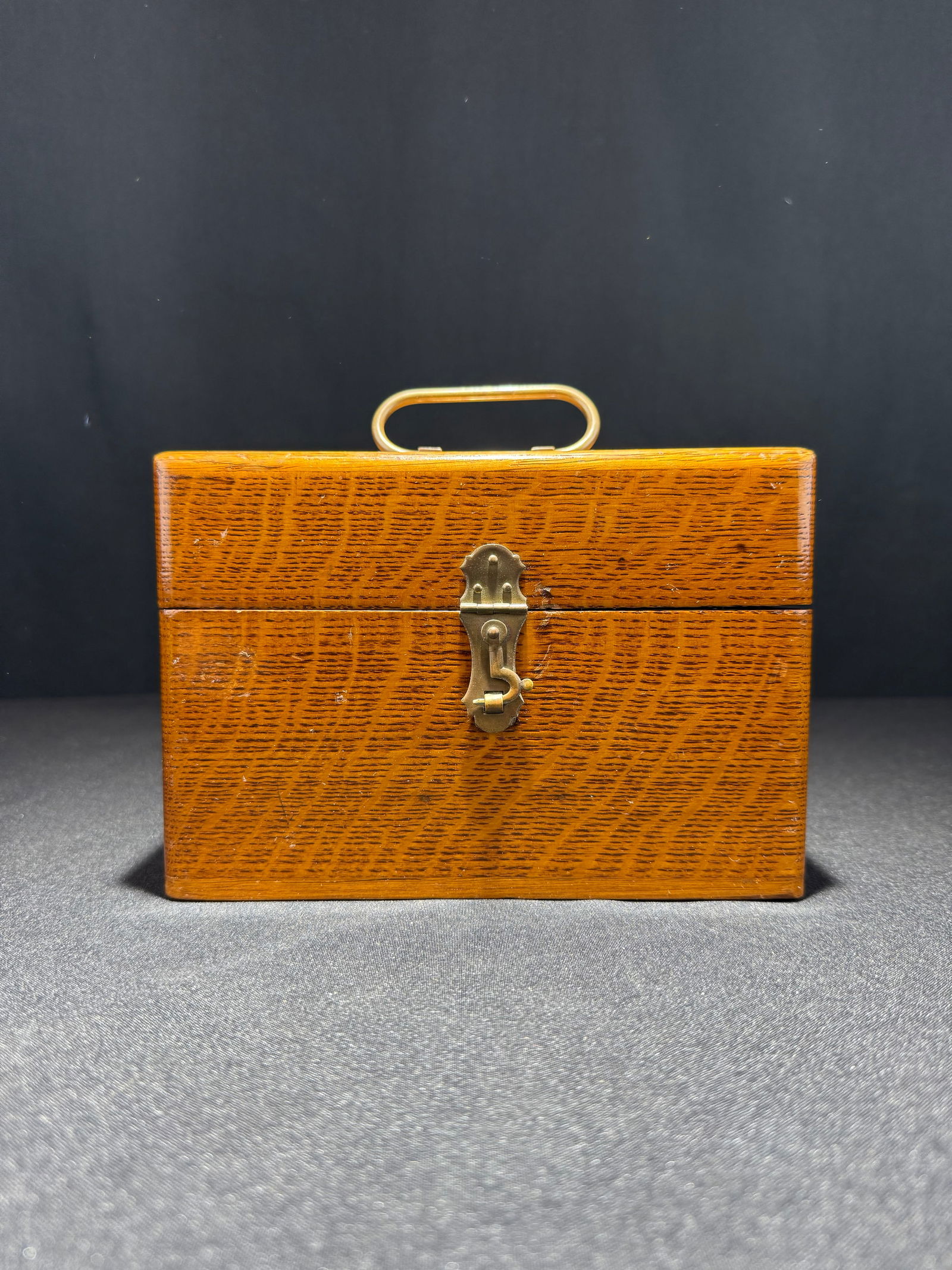 Antique Electroshock Therapy Machine, circa 1920s (1 of 14)