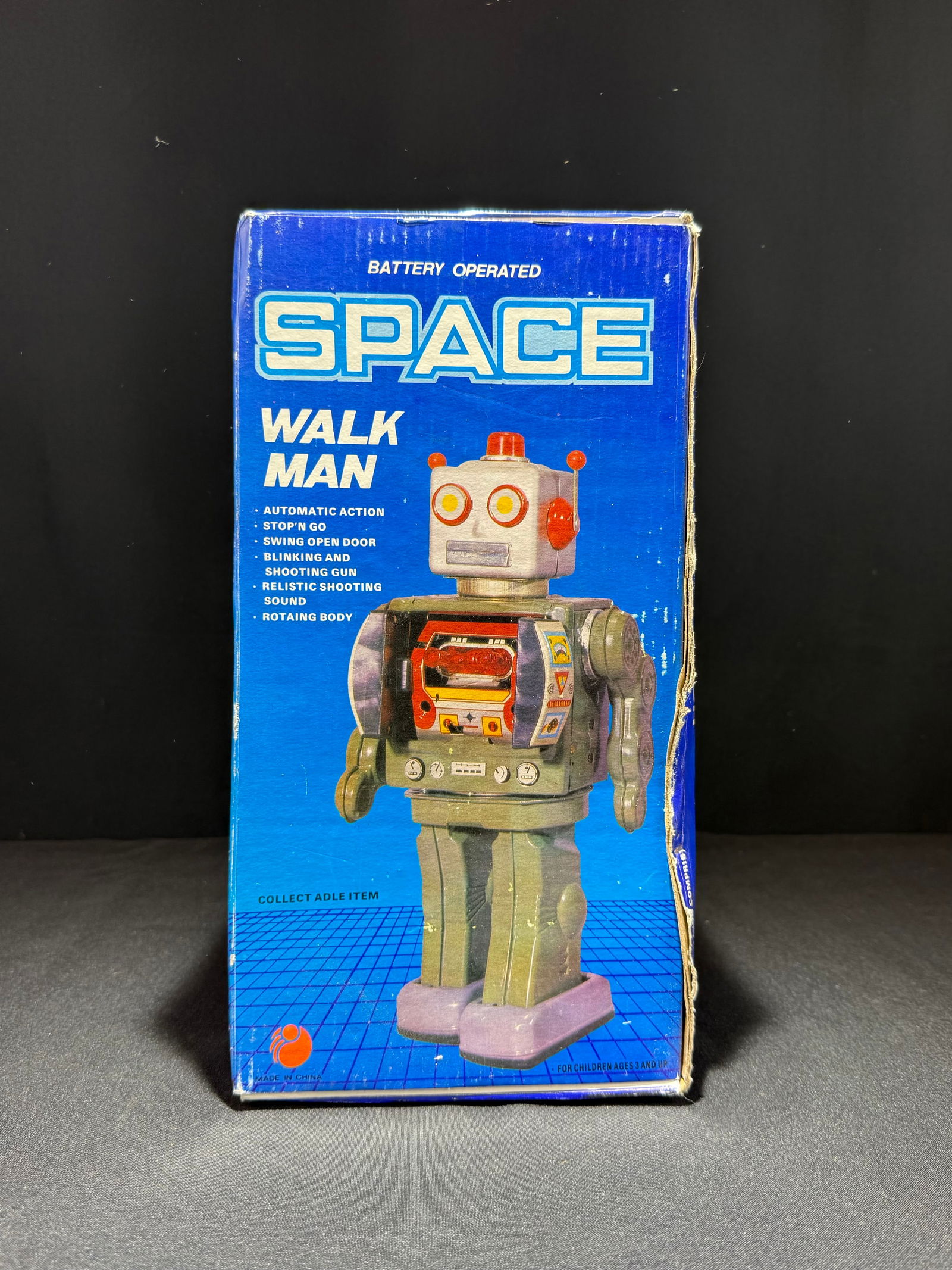 Space Walk Man Robot (1 of 19)