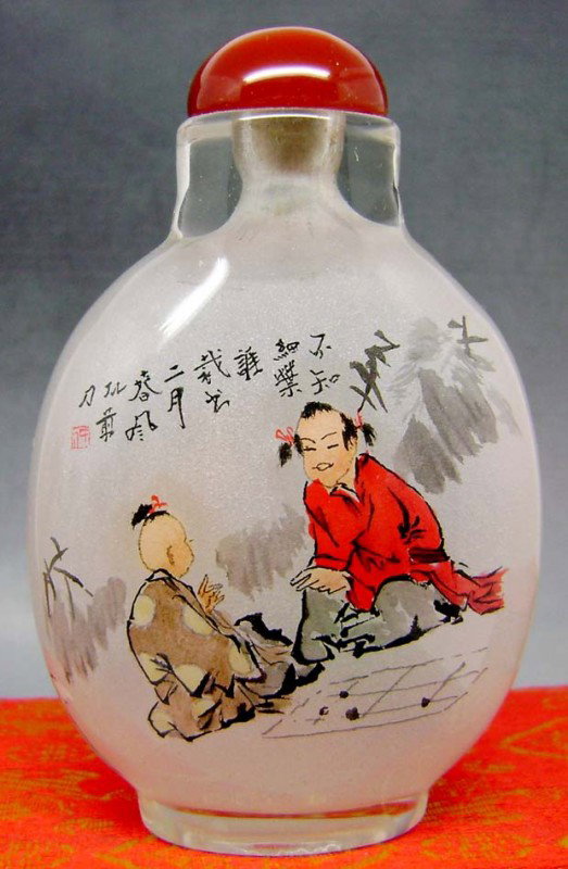 Chinese Snuff Bottle Inside Hand Painted Old Men C: Snuff bottles were used by the Chinese during the Qing Dynasty to contain powdered tobacco. Smoking tobacco was illegal during the Dynasty, but the use of snuff was allowed because the Chinese conside