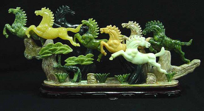 Rare Multi-Color Jade Carving Horses Mountain: THIS GREAT ART IS MADE OF VARIOUS JADES. HORSES ARE MADE OF TAIWAN JADE (DARK GREEN), BURMESE JADEITE (LIGHT GREEN), ROSEQUARTZ(PINK), BLACK JADE, HAN-DYNASTY WHITE JADE AND SOUTHERN JADE(BROWN). ALL 