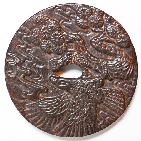 3 3/4" JADE EAGLE PARADISE CARVING DISC: The Royal Cameo Carving Jade disc was carved from a piece of fine grained Jade gemstone. The design is unique and very lovely and the carving is delicately performed. Size: 800+ Carat, 3 3/4" Transluc