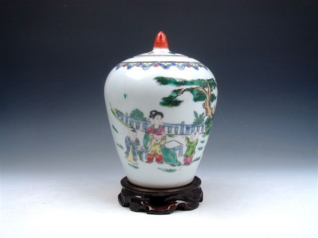 Famille-Rose Traditional Figurines Hand Painted Ja: Item Description: This is a very nice Chinese Famille-Rose overlay traditional figurines hand painted porcelain unique shaped lidded jar, *white spots are light reflections, actual item is in very goo