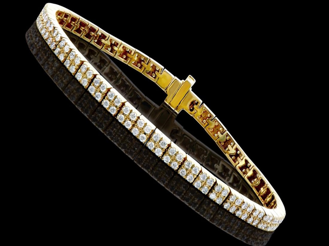 2.41 Ct Certified Diamond 14K Designer Gold Tennis Bracelet $19,950!: Main 2.41 Ct of Round shape Diamonds 1.4mm:Color: H-I, Quality:I1-I2.13.03 grams 14K solid yellow gold.Size 7.5".Comes with signed certificate for $19,950.00.Great Investment Gold price is going uppp!