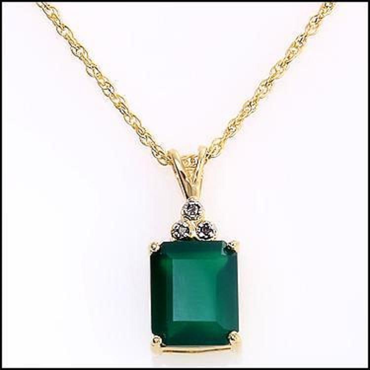 4.03 CT Green Agate & Diamond 18KGP Designer Necklace: 1 piece of GENUINE 11X9 mm Octagon Green Agate stone quality AAA no treatment.3 piece of GENUINE 1.2mm faceted round diamond 0.03 carat Tw, I-J color & I2-I3 Clarity no treatment.3.28 grams of brass l