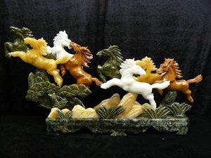 REAL MULTI JADE 8 HORSES MOUNTAIN: THIS GREAT ART IS MADE OF VARIOUS JADES. HORSES ARE MADE OF TAIWAN JADE (DARK GREEN), LIAONING JADE(LIGHT GREEN), ROSE QUARTZ(PINK), BLACK JADE, HAN-DYNASTY WHITE JADE AND SOUTHERN JADE(BROWN). ALL MA