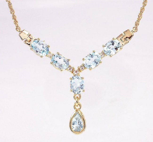 7.22 Cts Blue Topaz & White Topaz 18KGP Necklace: 1 piece of GENUINE 9X6mm Pear Shape Blue Topaz quality AAA no treatment.5 pieces of GENUINE 8X6mm Ovals Blue Topaz quality AAA no treatment.5 pieces of GENUINE 2.25mm Rounds White Topaz.6.55 grams of 