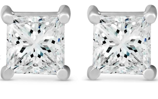 $7,795 Value! 2.04 Cts IGI Certified Lab Grown Diamonds Designer 14K Gold Earrings D VV2 NEW: Diamond Description: Shape: Princess Cut Size: 5.41 x 5.39 x 3.88mm Quantity: 2: Grade: VS1 Color: D Material Information: Primary Material: 14K Solid Gold (Marked) Color: White Gold Jewelry Informati
