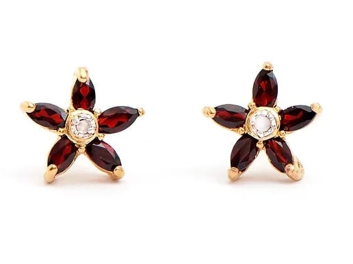 1.03 Cts Natural Garnet Diamonds 18K Gold Plated Designer Earrings $1,195!: Gemstone DescriptionGemstone: GarnetColor: BrownShape: MarquiseSize: 4x2Quantity: 10CTW: 1.01 Diamond DescriptionShape: RoundsSize: 1.2mm Quantity: 2CTW: 0.02Grade: I3Color: H-I Material Information:P