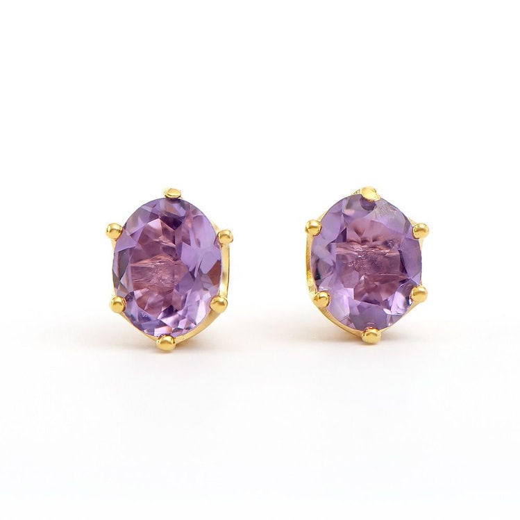 4.64 CT Purple Amethyst Stud Designer Earrings $745: 2 pieces of GENUINE 5.22mm round purple amethysts quality AAA no treatment. 8.12 grams of Base Metal layered with 18K yellow gold. The motif width is 5/8 inches or 16mm. The motif height is 7/8 inches