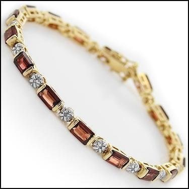 10.12 Cts Garnet & Diamond 18KGP Designer Bracelet: 16 pieces of GENUINE Garnets 6x4mm quality AAA no treatment. 6 pieces of GENUINE single cut diamonds, I color & SI Clarity no treatment.10.85 grams of base metal layered with 18K yellow gold.The