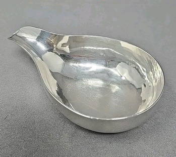 London Sterling Silver Pap Boat John Munns: Georgian sterling silver pap boat / invalid feeder. It was made by John Munns or Muns (found spelling each way) in 1761. He operated between 1754 and 1767. It measures approximately 4 1/2 inches long
