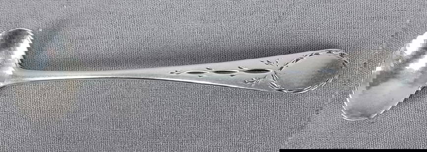 Freehold NJ Coin Silver Salt Spoon C.1795-1810: Antique American coin silver salt spoon. Has some bright cutting to the handle. Monogrammed SPS on the back of the handle. Hallmarks for Teunis Denyse Dubois, New York, New York, 1795 to 1799 and Free