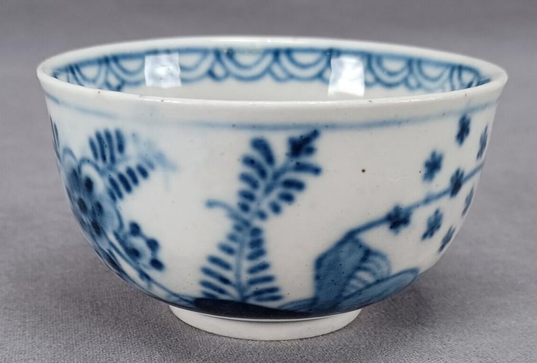 Royal Vienna Blue Rock & Bird Tea Bowl C1760-1770: Nice authentic Imperial Vienna / Royal Vienna porcelain handle-less tea cup / tea bowl. Decorated in a hand painted underglaze blue Rock & Bird pattern. Marked on the bottom with a blue undergalze shi