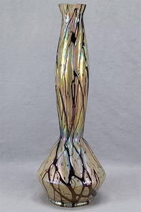 Pallme Konig Goldspot Amethyst Veined 12 3/4" Vase: Nice antique Bohemian Pallme Konig Art Nouveau vase in the goldspot decor with amethyst veining. Unsigned. Circa 1900.Good condition. No chips or cracks.Measures approximately 4 1/2 inches wide x 12 3