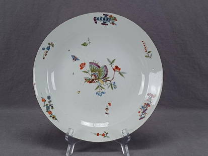 Meissen Chinese Butterfly 10 1/4 Inch Plate C.1735: Nice antique 18th century Meissen German porcelain plate. Decorated in the Chinese Butterfly pattern and hand painted in purple, turquoise, blue, red, orange, and yellow. Brown trim along the edge. Ma