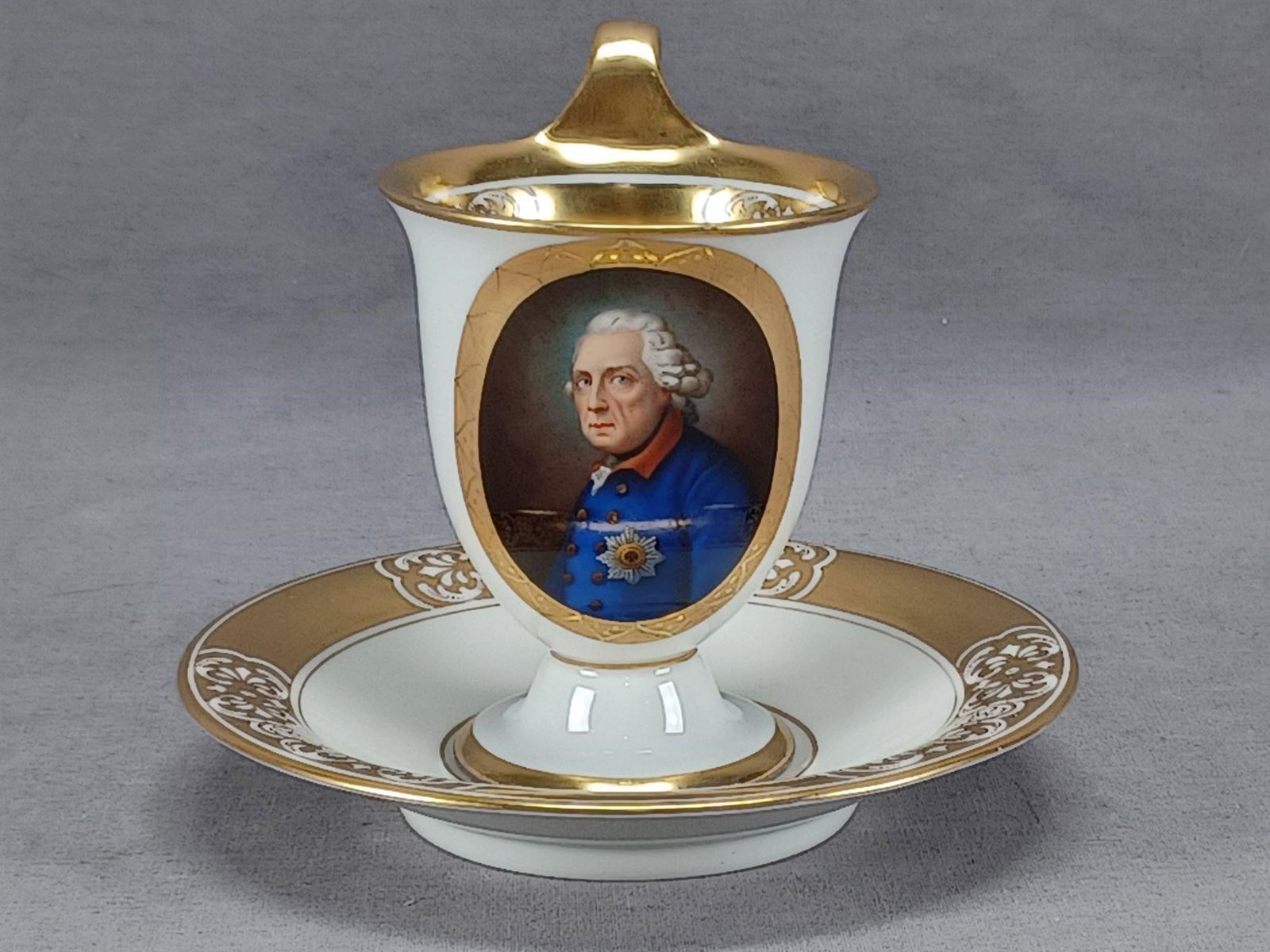 KPM Berlin Frederick The Great Cup & Saucer (1 of 13)