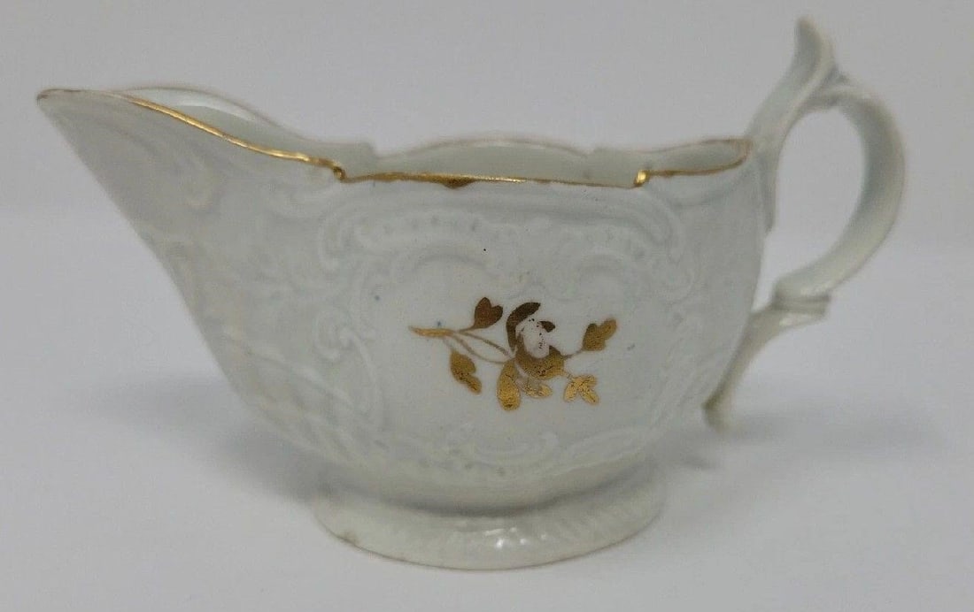 Worcester Dr. Wall Gold & White Porcelain Creamer (1 of 12)