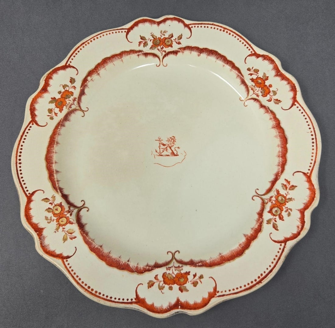 Wedgwood Armorial Dinner Plate Thorp Family (1 of 11)