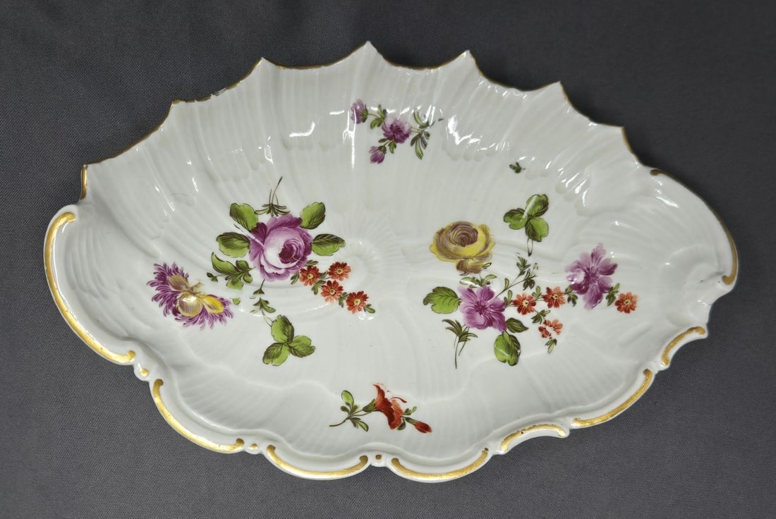 Royal Vienna Floral & Gold Rococo Shell Dish (1 of 9)