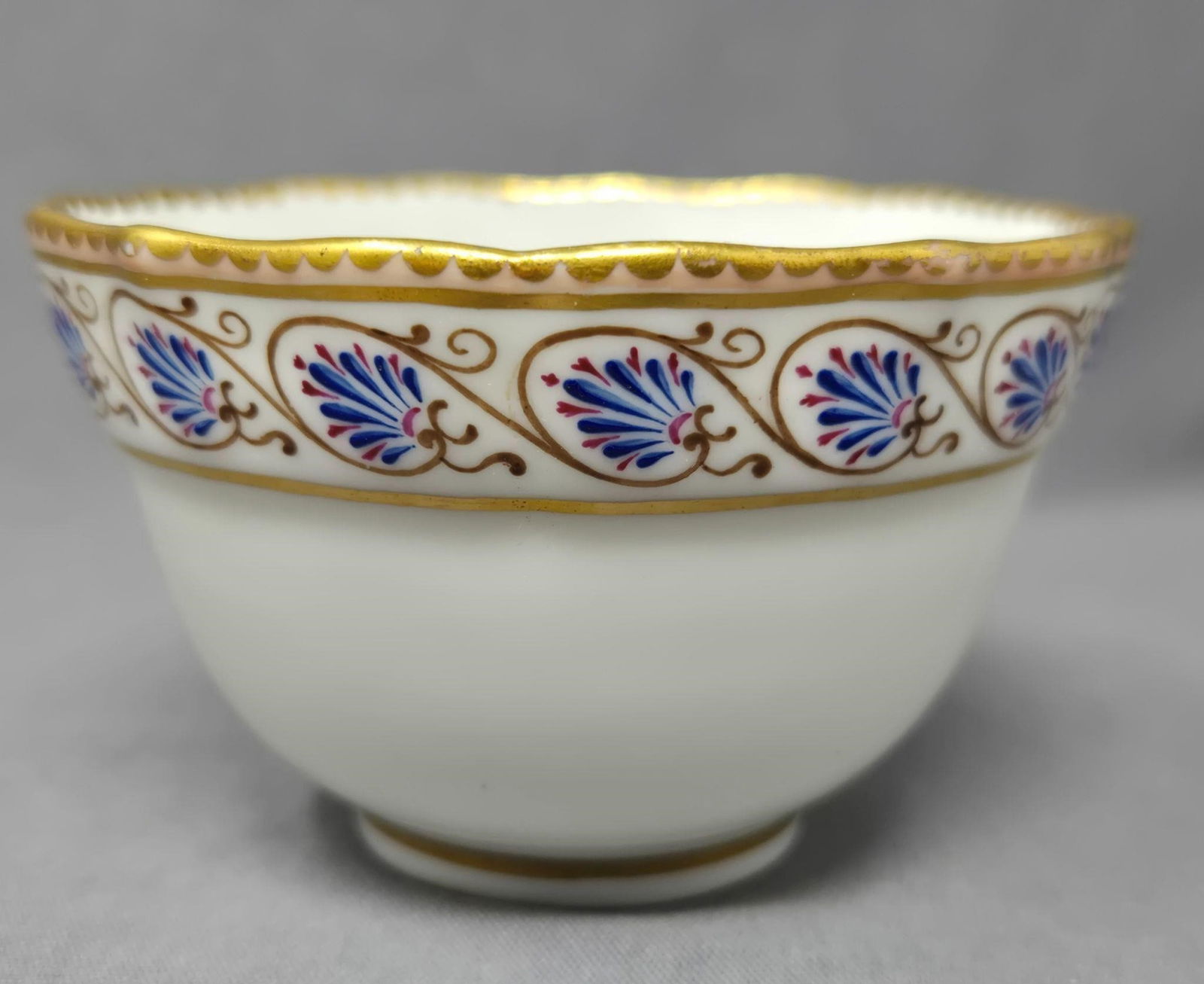 Old Derby Handless Cup Pattern 116 - 3