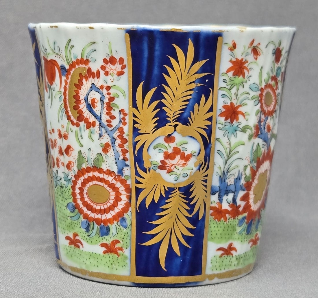 Chamberlain Worcester Rich Queen's Pattern - 2