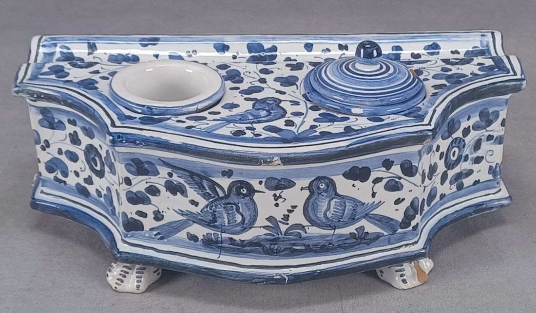 Deruta Italy Hand Painted Birds Majolica Inkwell: Vintage Italian majolica inkwell missing one of the lids. Decorated with hand painted blue birds and floral designs. Marked on the bottom G Deruta Italy.Has some glaze flakes, small flakes and chips t