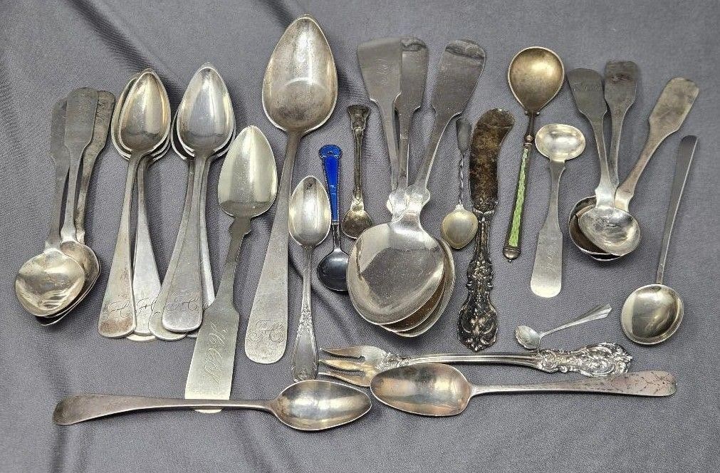 Lot of Assorted Silver Items (Coin & Sterling) (1 of 5)