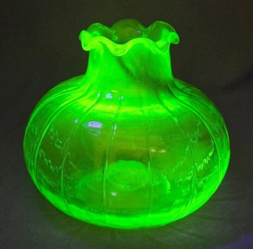 Mid-Century Uranium Glass Vase - 5 1/4" (1 of 4)