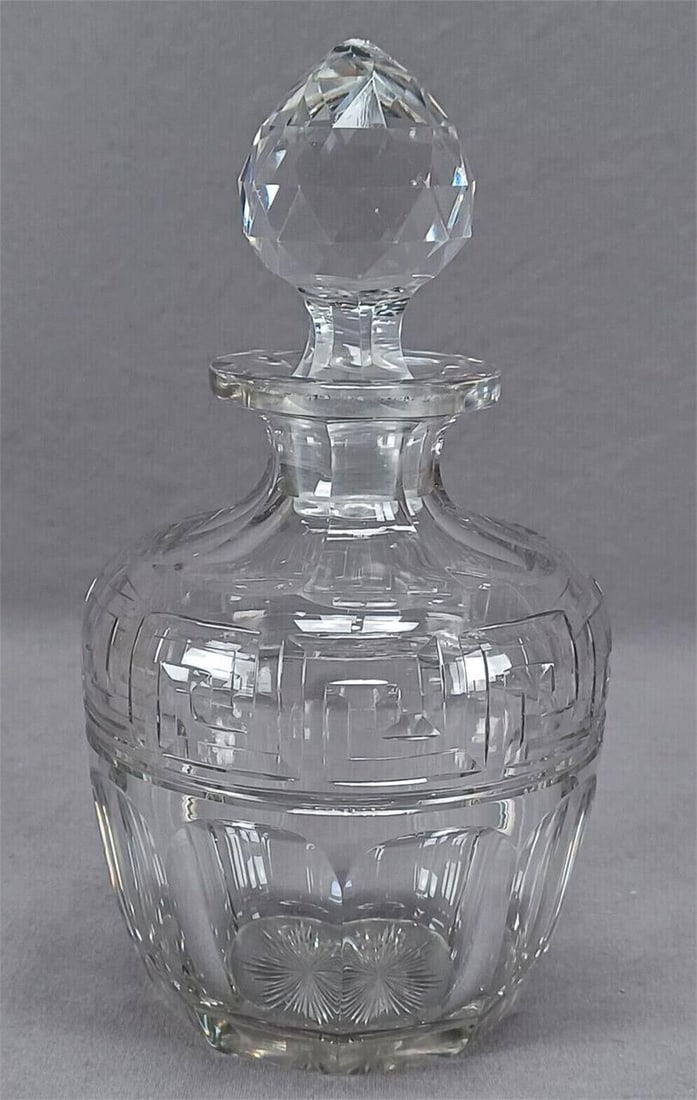 Hawkes ABP Greek Key Engraved & Cut Cologne B: Scarce ABP American Brilliant Period clear cut glass / cut crystal cologne bottom. Cut panels and engraved Greek Key pattern. Star cut base and facet cut stopper. Signed Hawkes on the bottom of the bo
